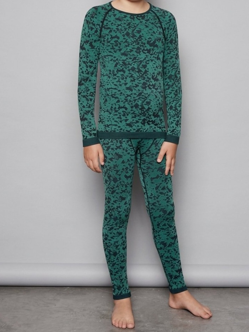 Kids Thermal wear layer Set in Teal Pattern